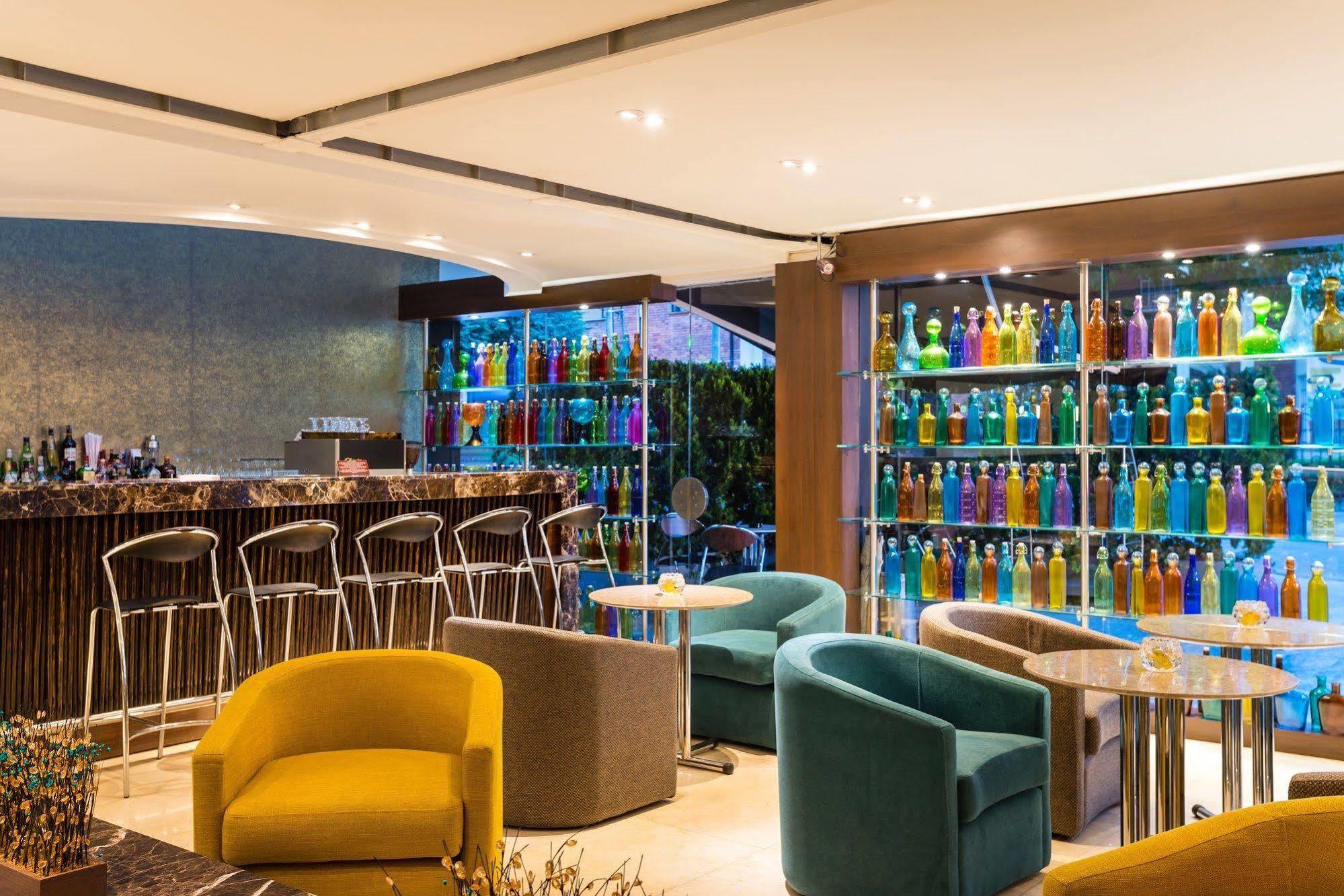 Hotel Lugano Suites Bogotá Zewnętrze zdjęcie