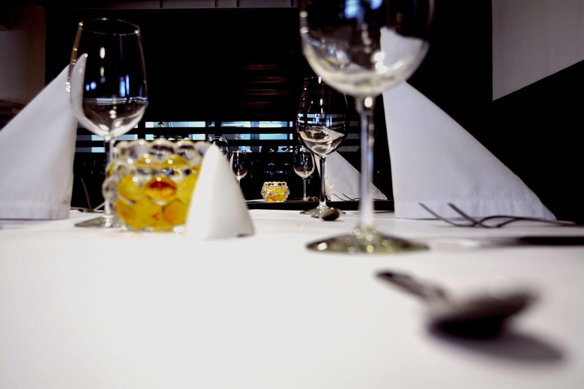 Hotel Lugano Suites Bogotá Zewnętrze zdjęcie