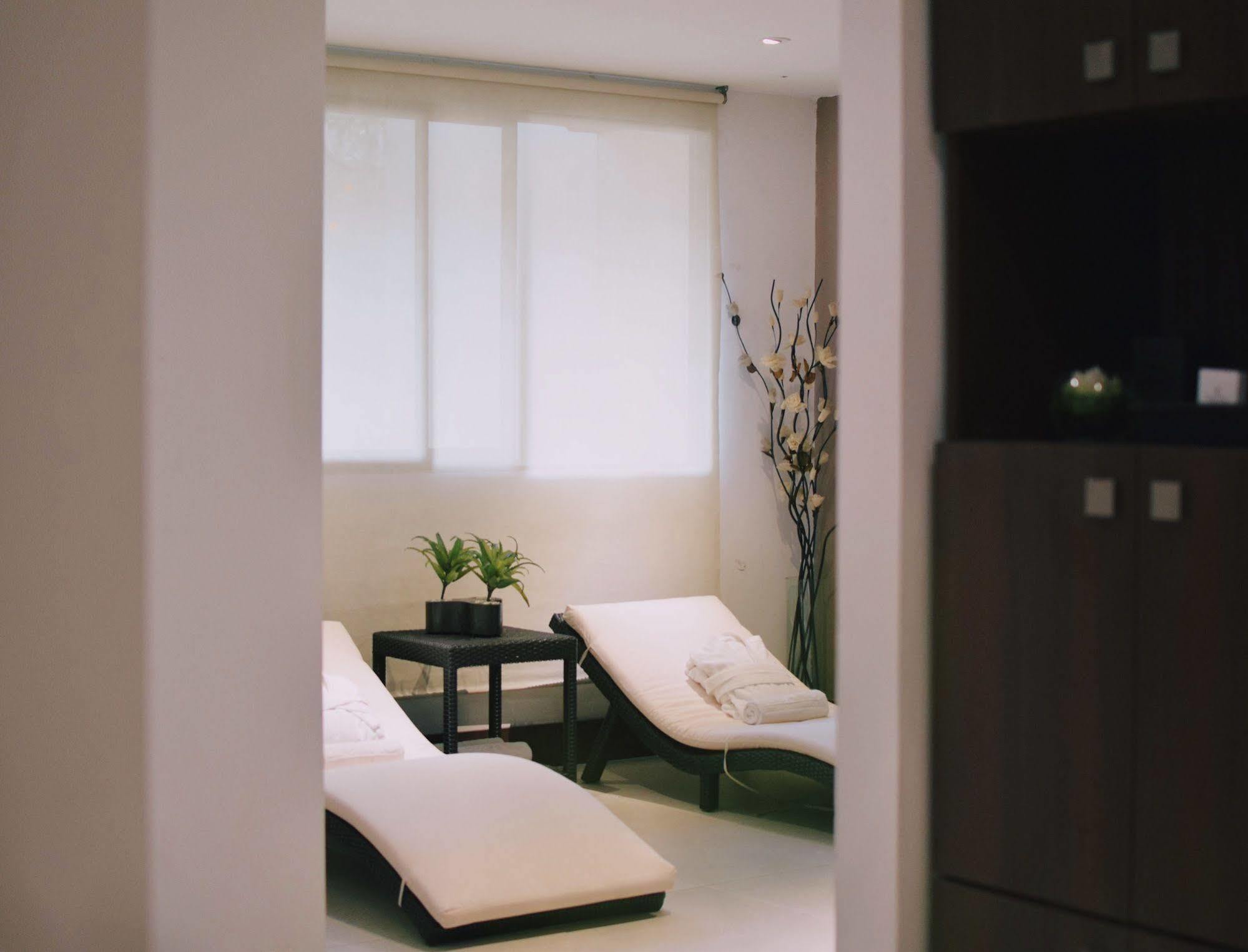 Hotel Lugano Suites Bogotá Zewnętrze zdjęcie