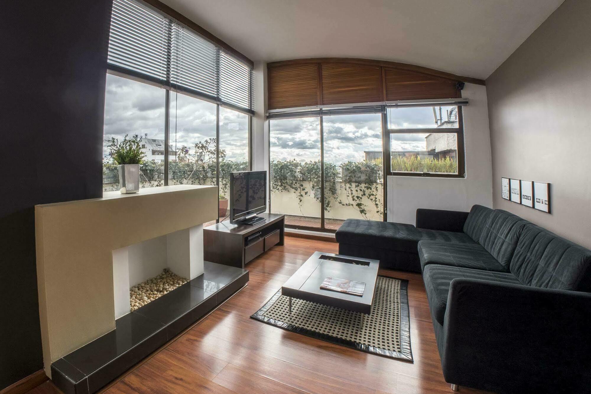 Hotel Lugano Suites Bogotá Zewnętrze zdjęcie