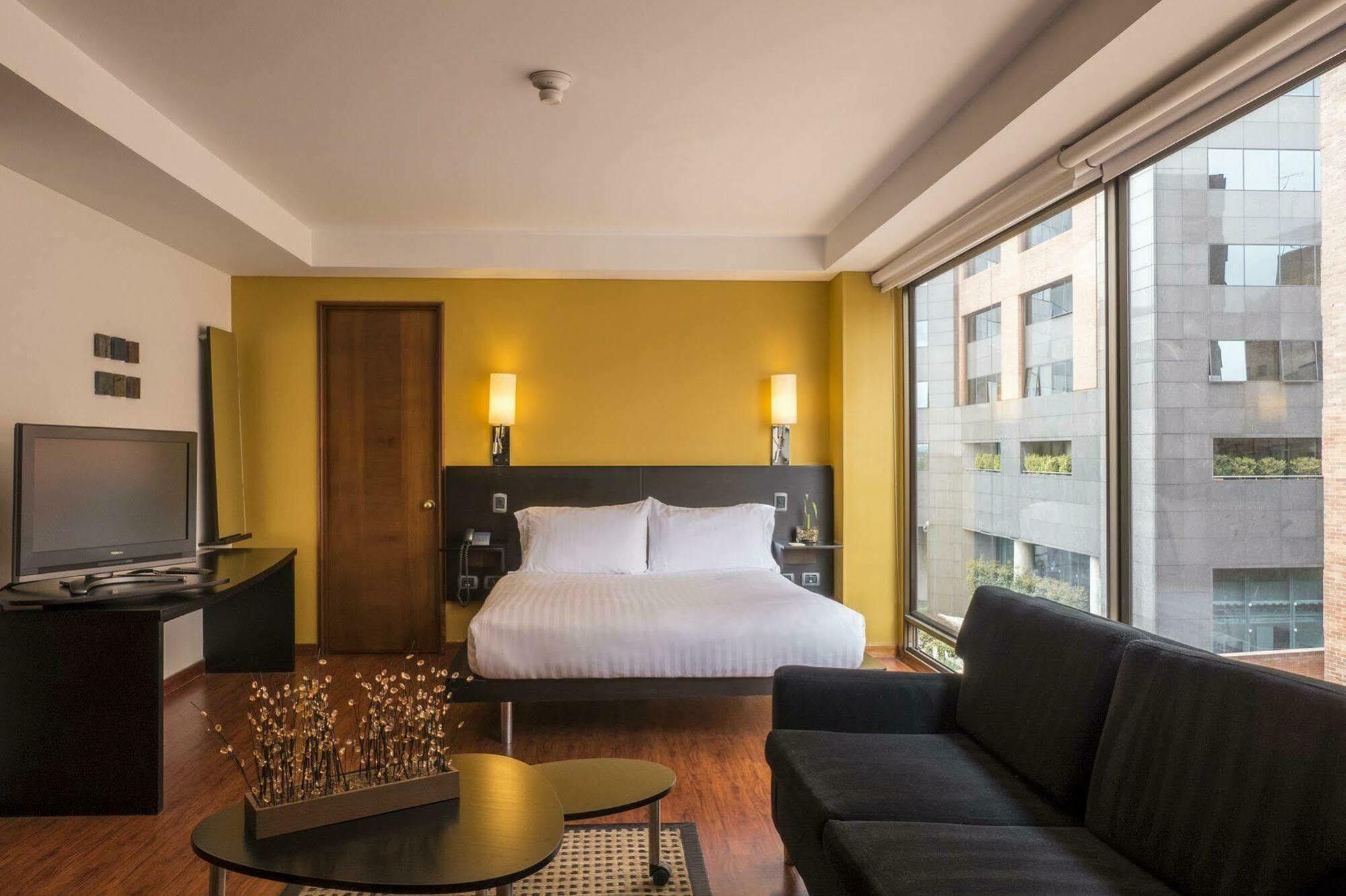 Hotel Lugano Suites Bogotá Zewnętrze zdjęcie