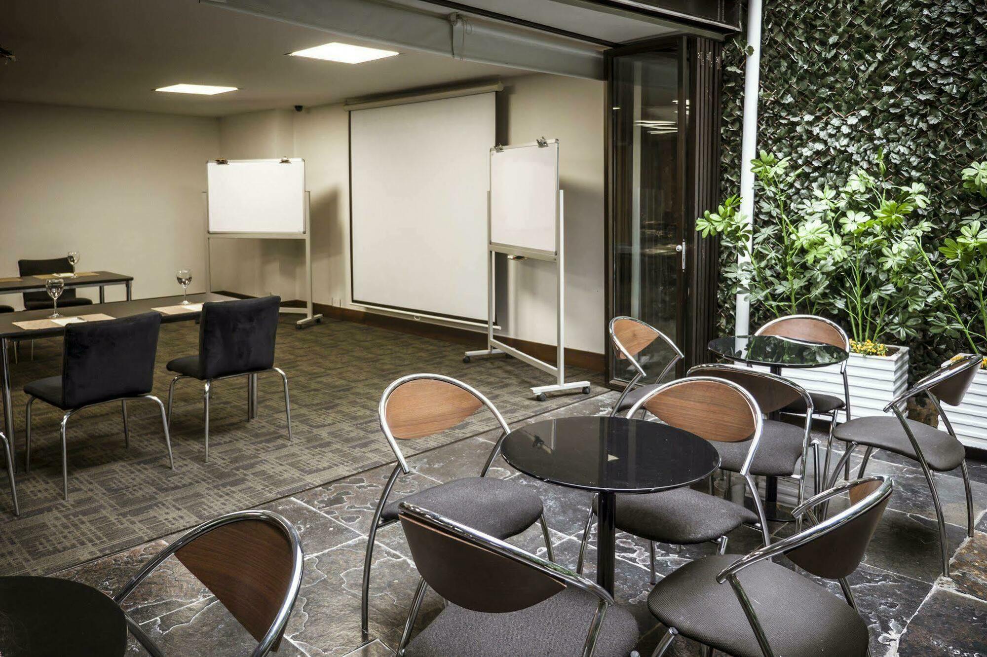 Hotel Lugano Suites Bogotá Zewnętrze zdjęcie